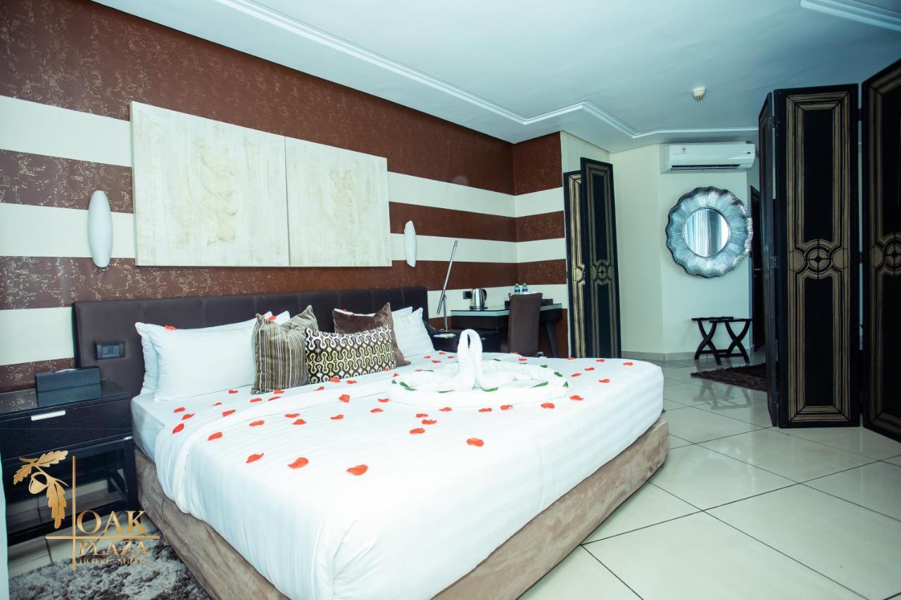 Oak Plaza Hotels East Airport Accra Exterior photo