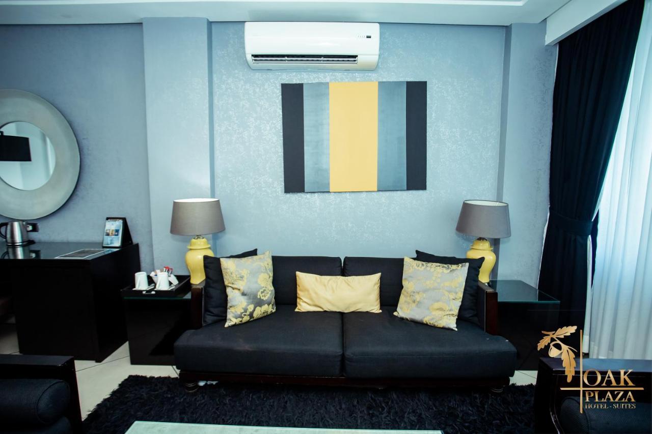Oak Plaza Hotels East Airport Accra Exterior photo