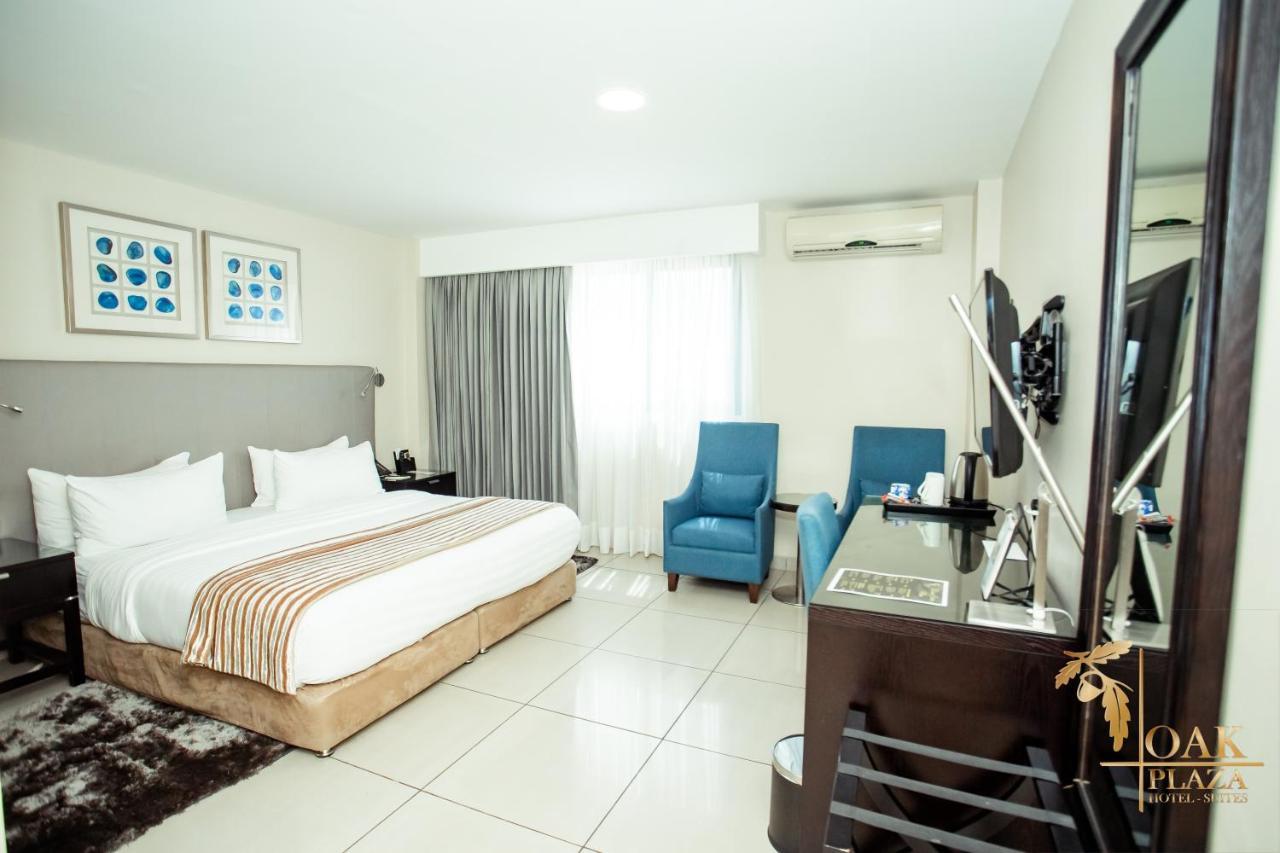 Oak Plaza Hotels East Airport Accra Exterior photo