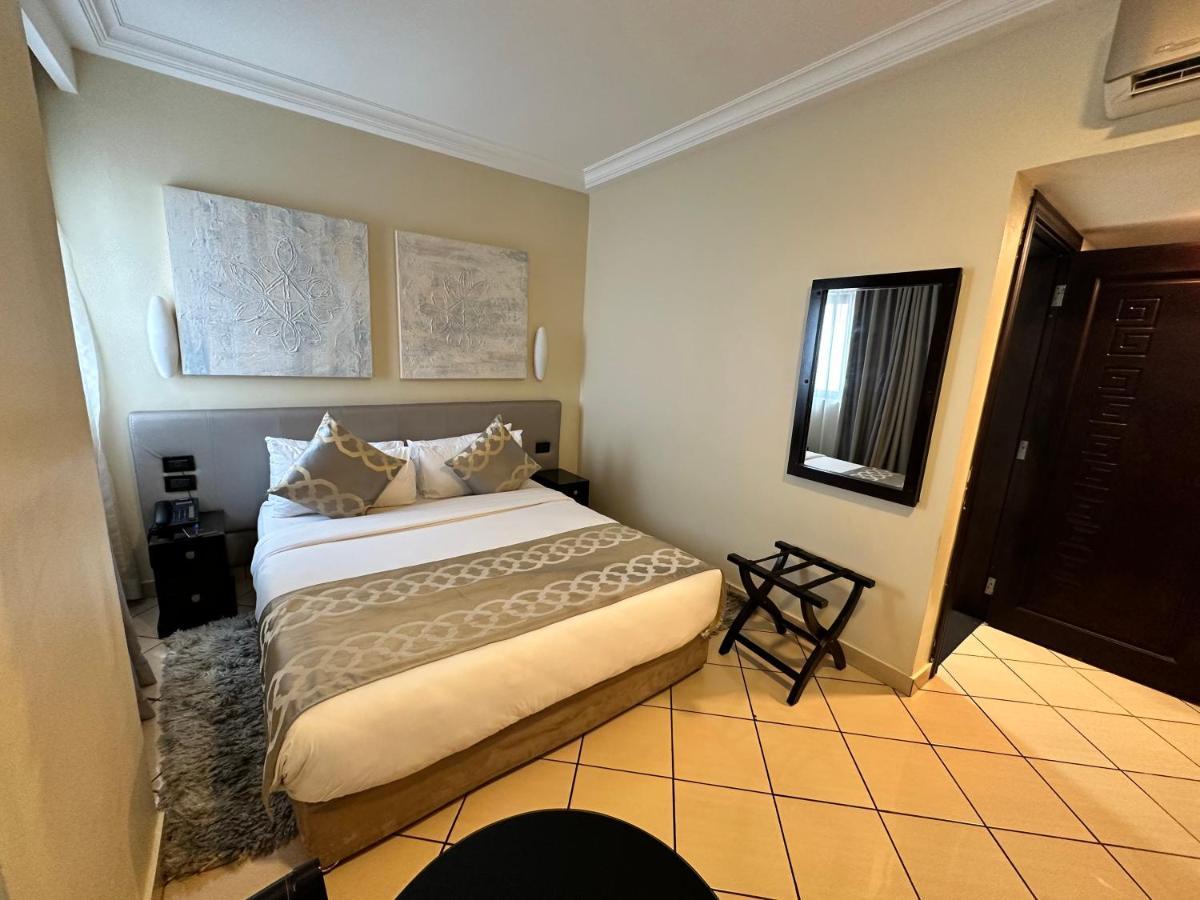 Oak Plaza Hotels East Airport Accra Exterior photo