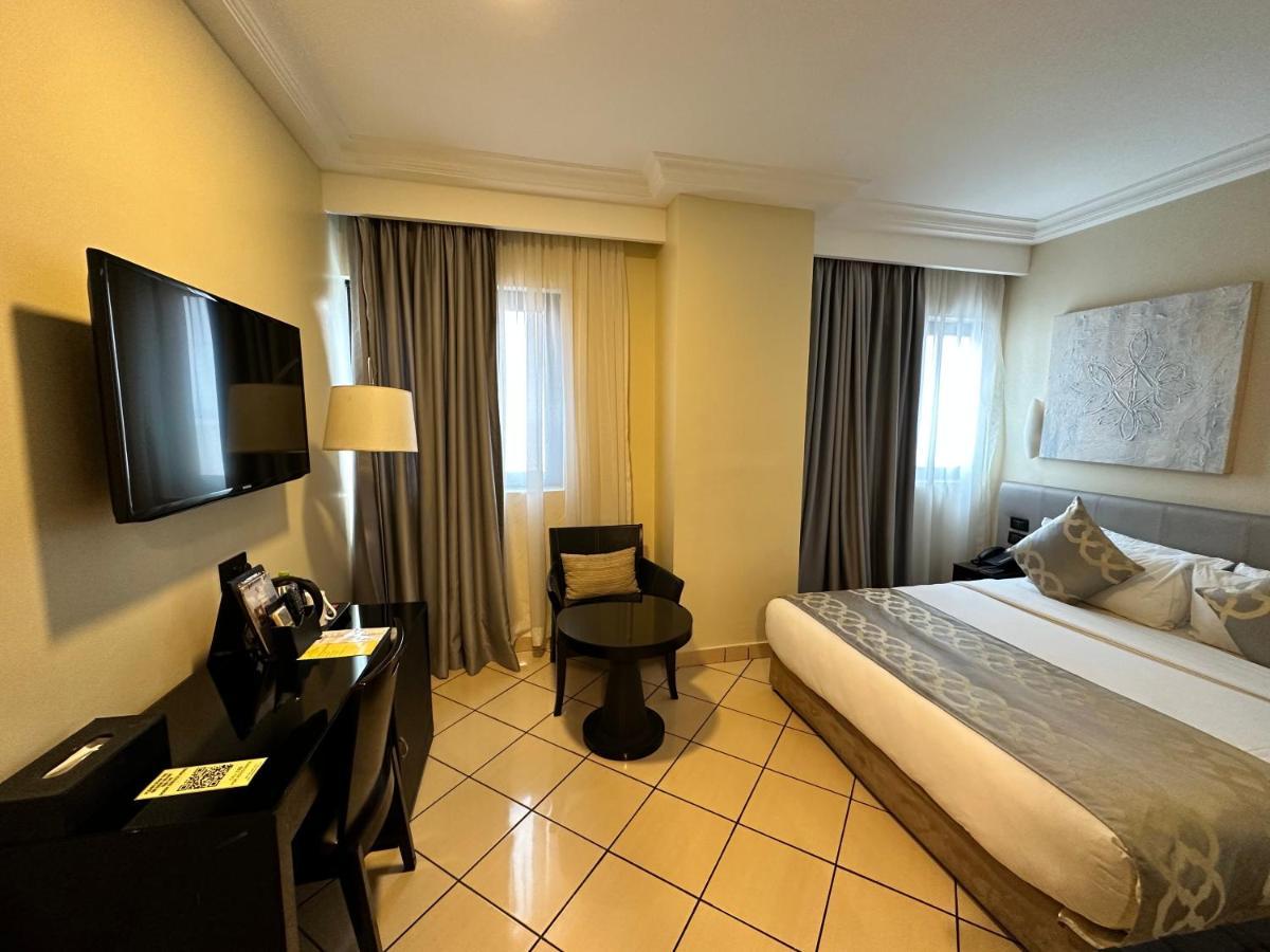 Oak Plaza Hotels East Airport Accra Exterior photo