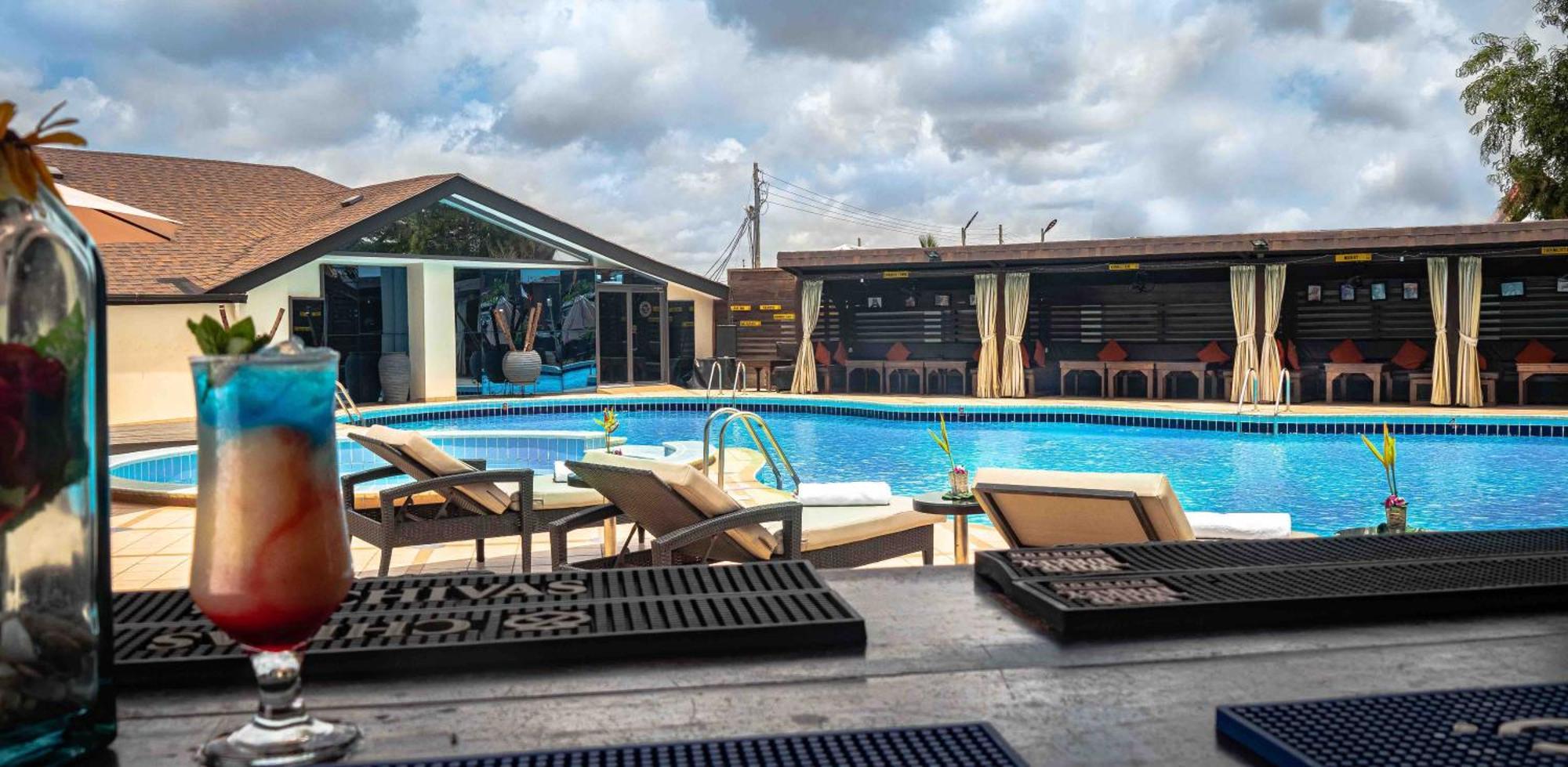 Oak Plaza Hotels East Airport Accra Exterior photo