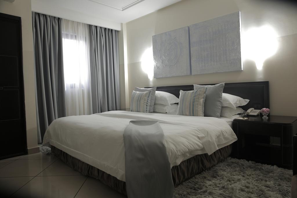 Oak Plaza Hotels East Airport Accra Room photo