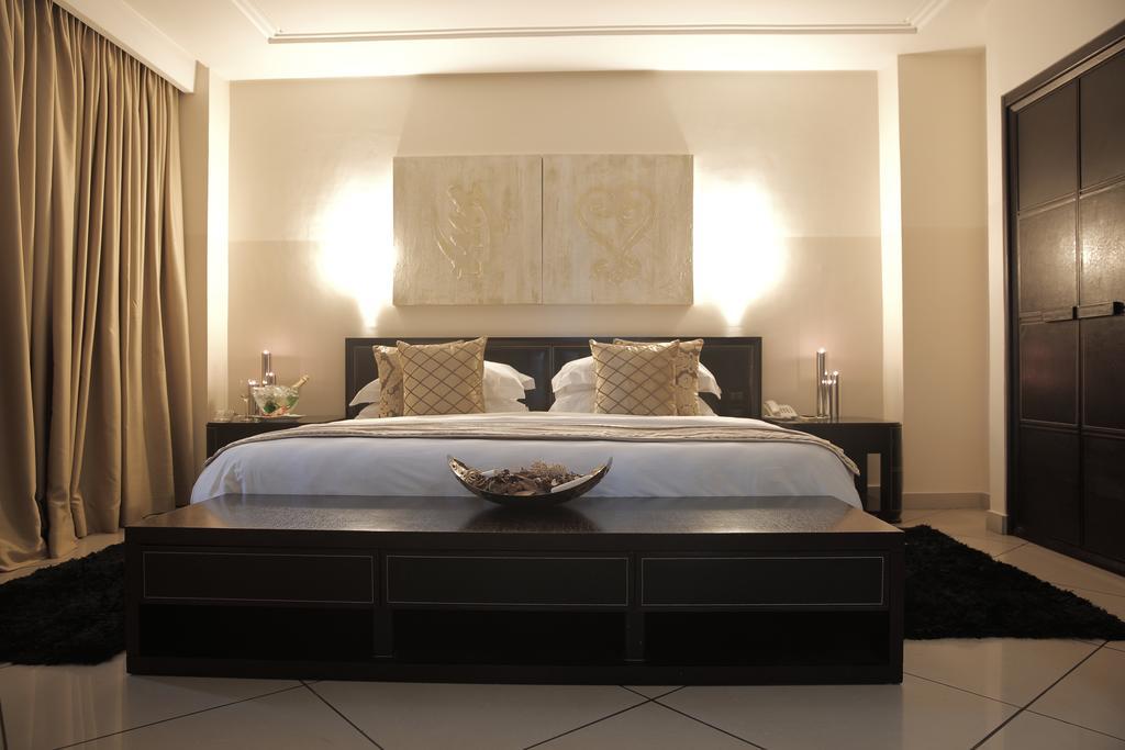 Oak Plaza Hotels East Airport Accra Room photo