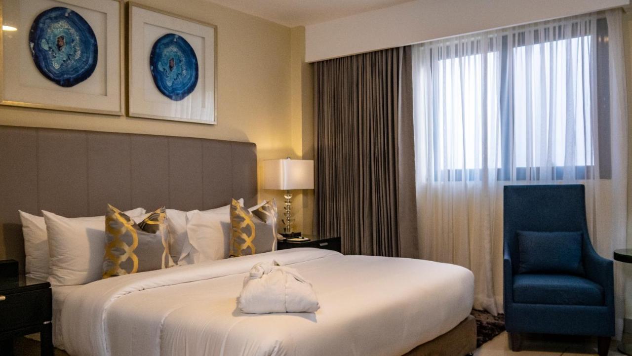 Oak Plaza Hotels East Airport Accra Exterior photo