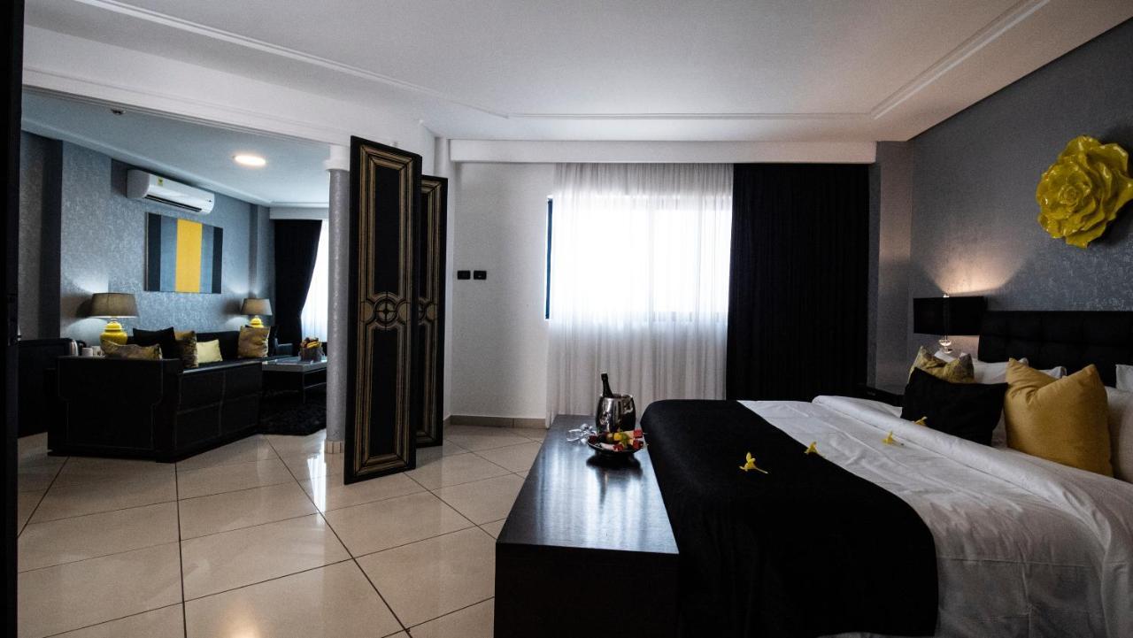 Oak Plaza Hotels East Airport Accra Exterior photo