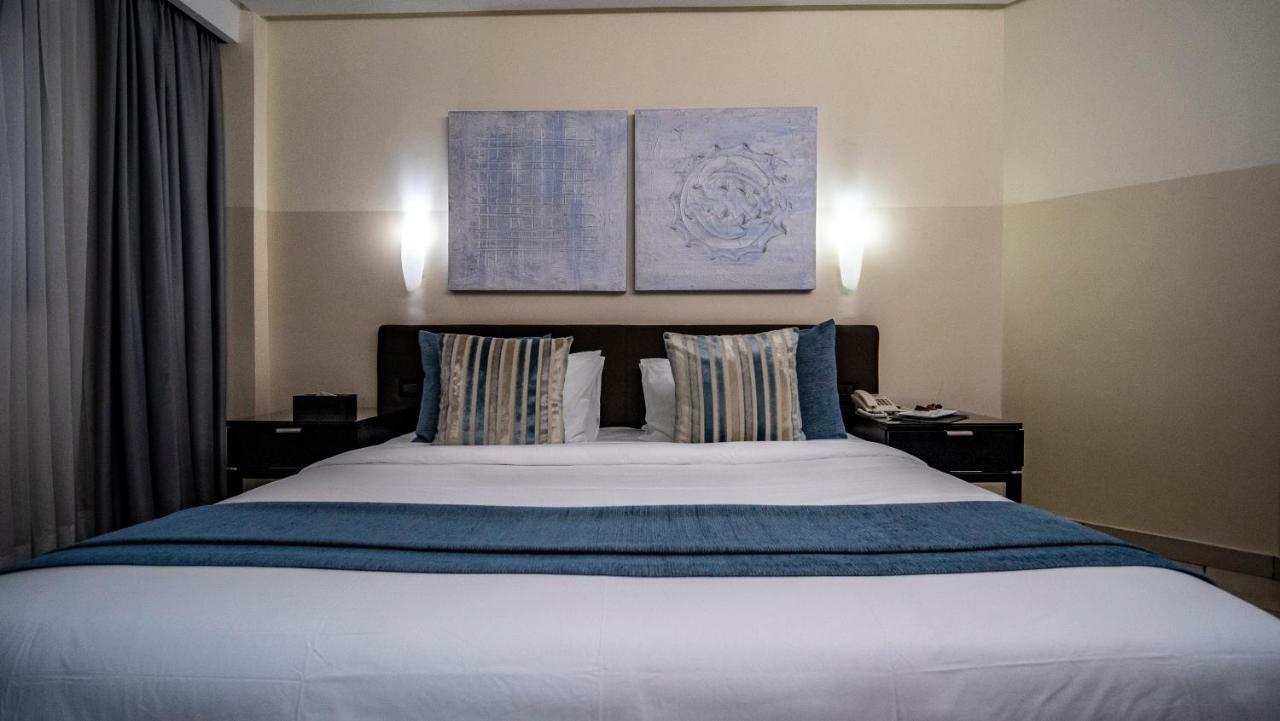 Oak Plaza Hotels East Airport Accra Exterior photo